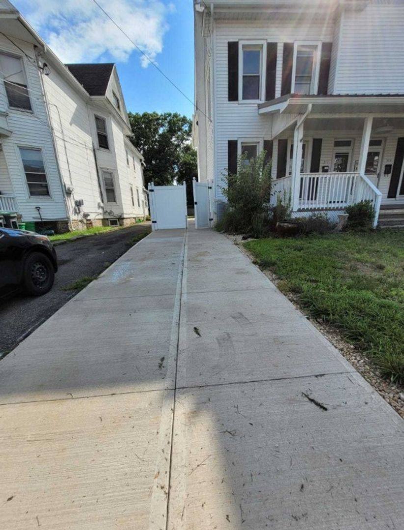 Apartment for rent at 211-213 Montgomery Ave, Pittston, PA 18643