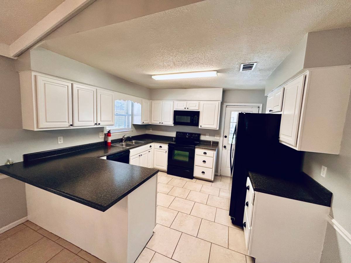 House for rent at 1020 Bacon Rd, Hinesville, GA 31313