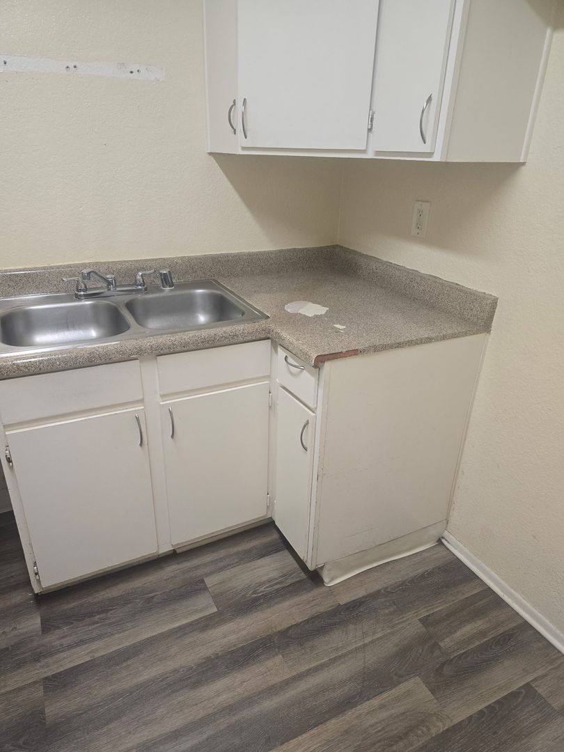 Apartment for rent at 4631 Hedrick Ave, Riverside, CA 92505