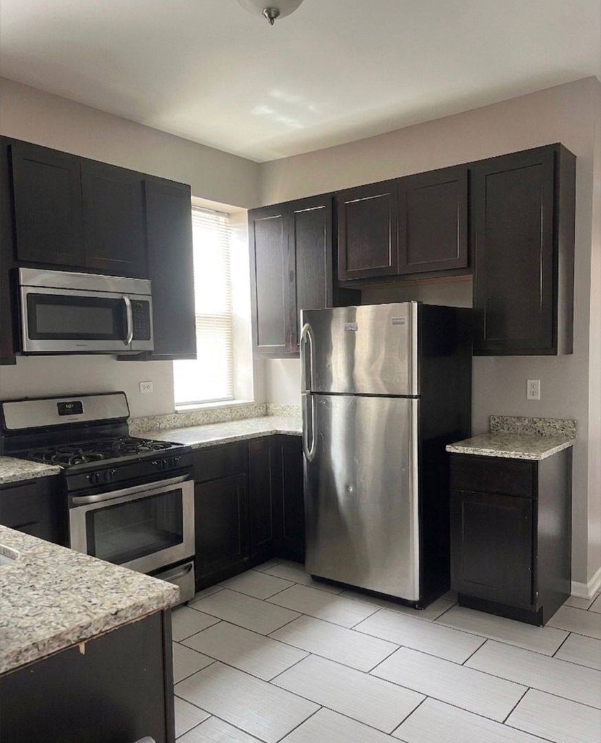 Apartment for rent at 1523 N Harding Ave, Chicago, IL 60651