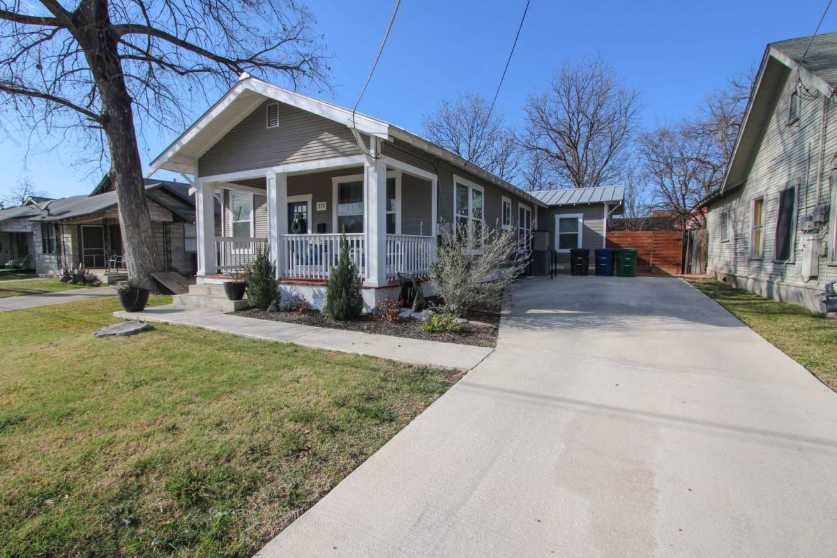 House for rent at 711 W Lullwood Ave, San Antonio, TX 78212