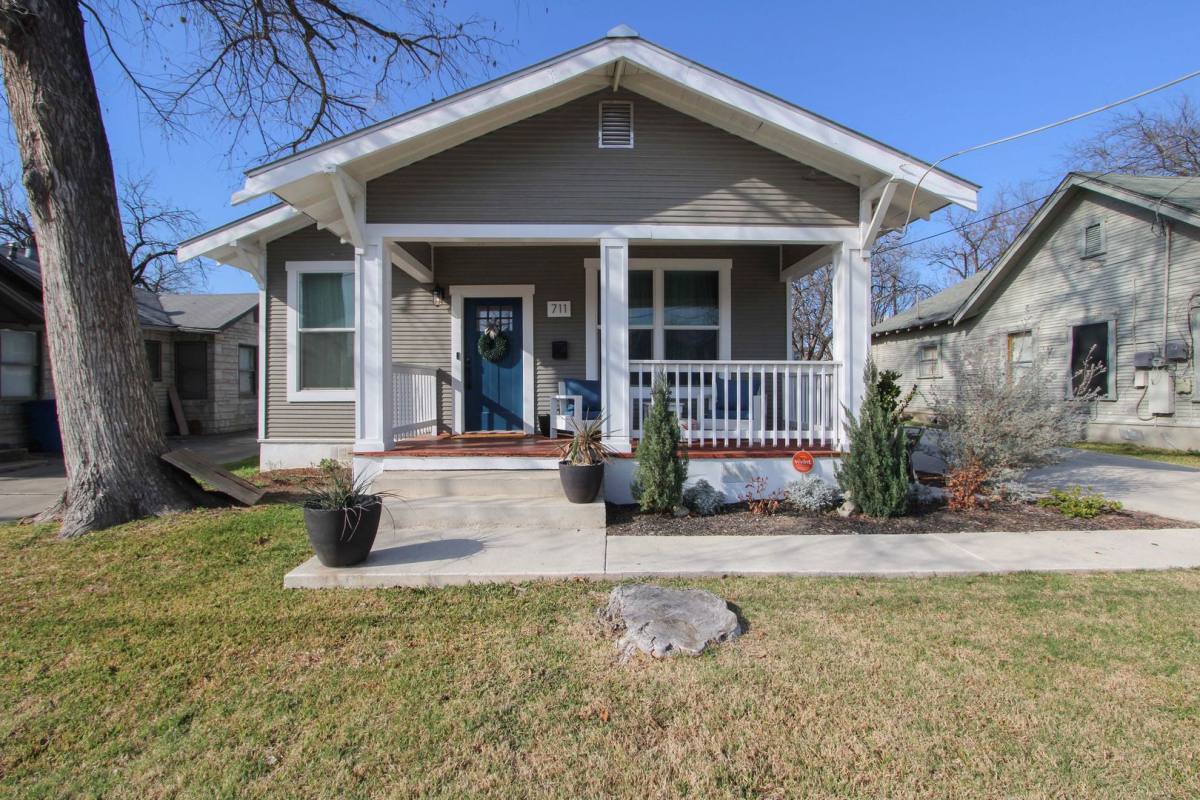 House for rent at 711 W Lullwood Ave, San Antonio, TX 78212