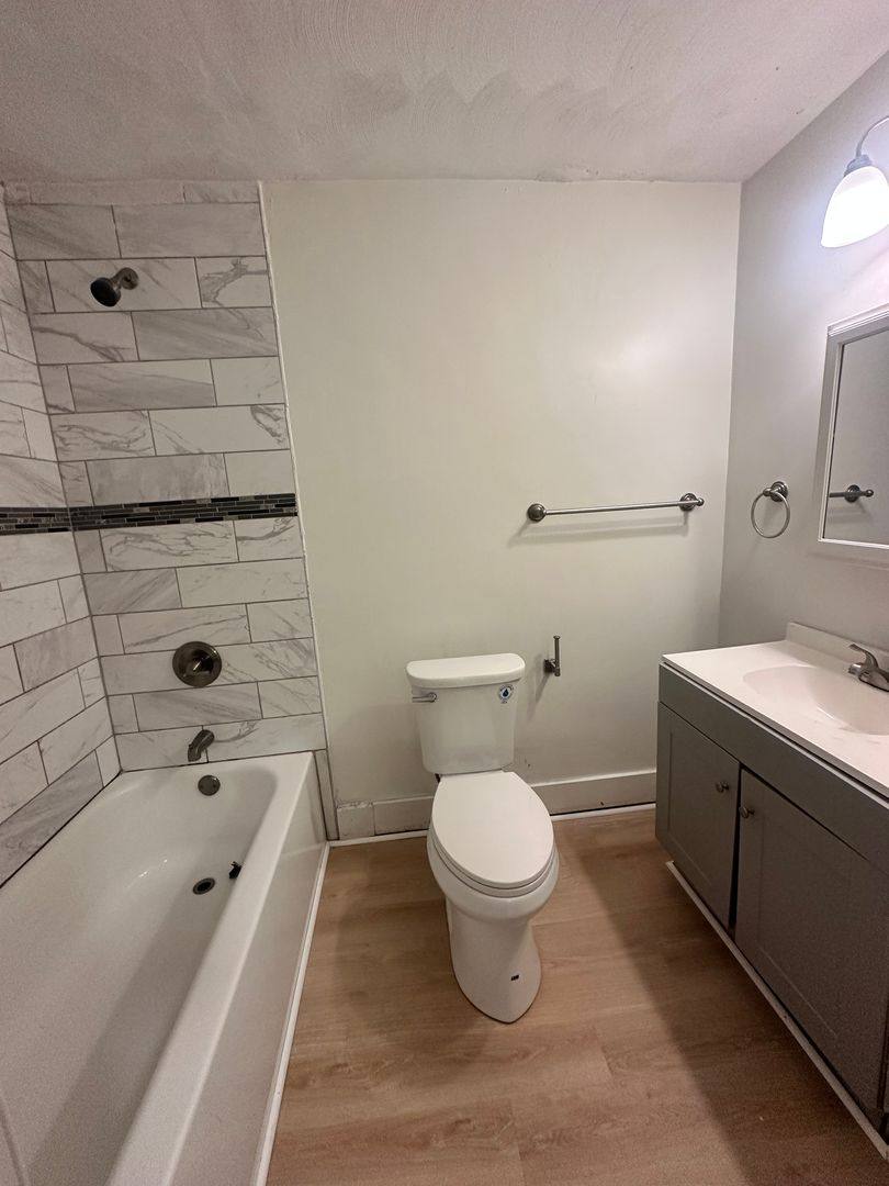 House for rent at 35 S Fairview Circle, Portsmouth, VA 23702