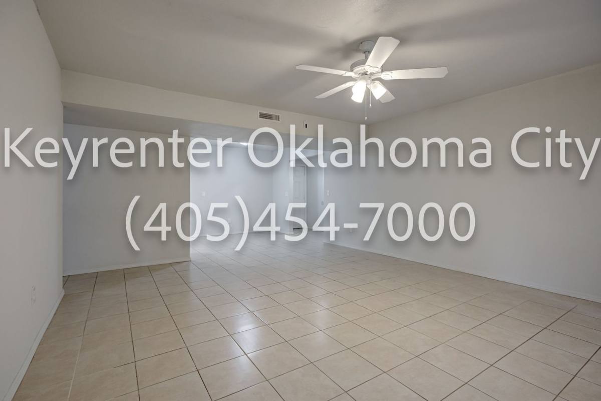 Townhouse for rent at 6554 N Meridian Ave, Crescent, OK 73028