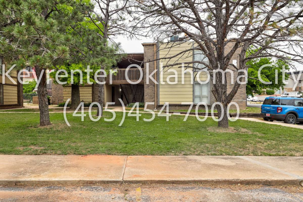 Townhouse for rent at 6554 N Meridian Ave, Crescent, OK 73028