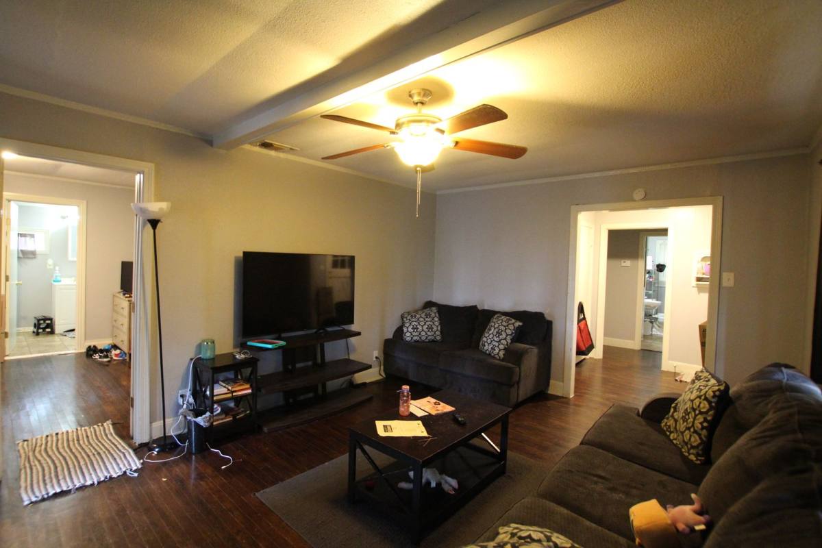 House for rent at 2104 Old Sunnybrook Dr, Tyler, TX 75701