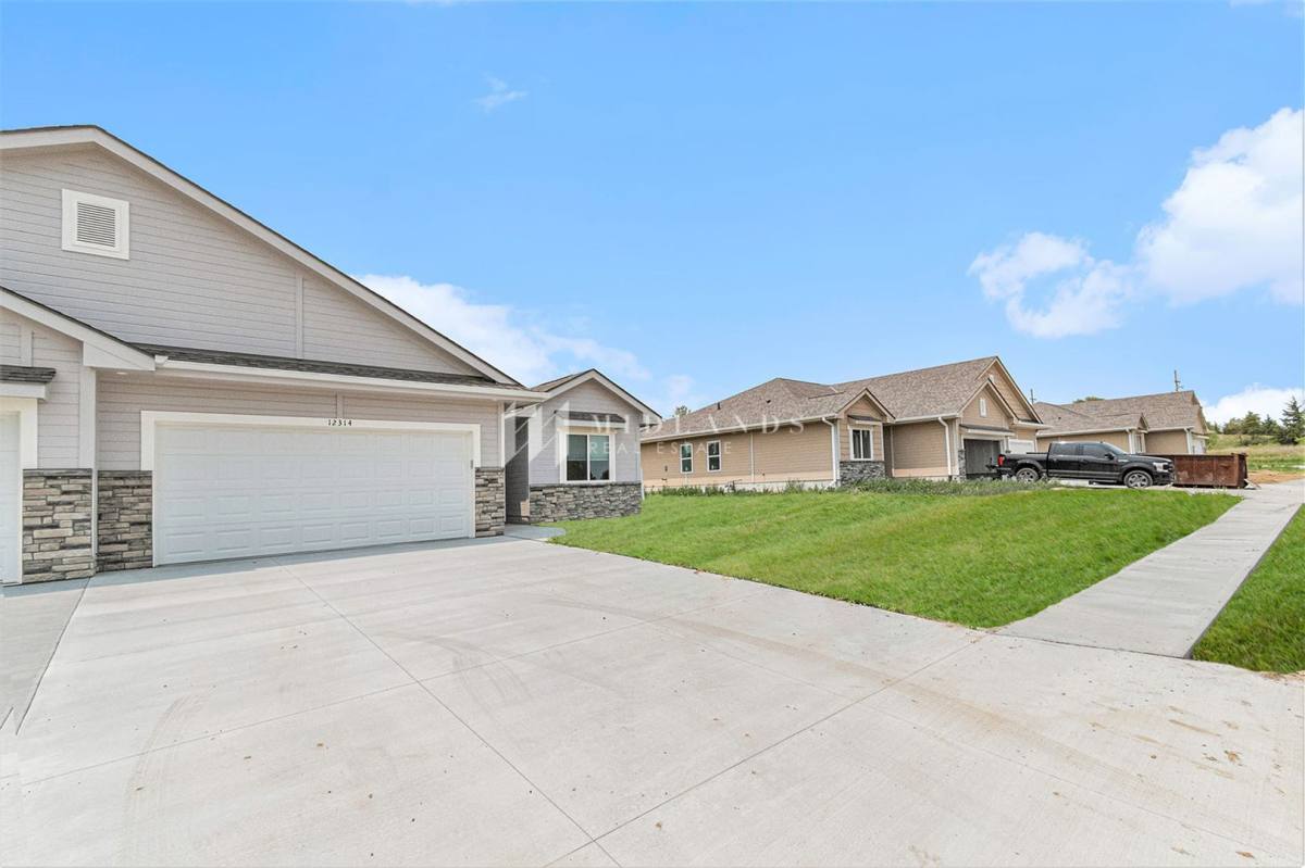House for rent at 12314 N 149th Circle, Bennington, NE 68007