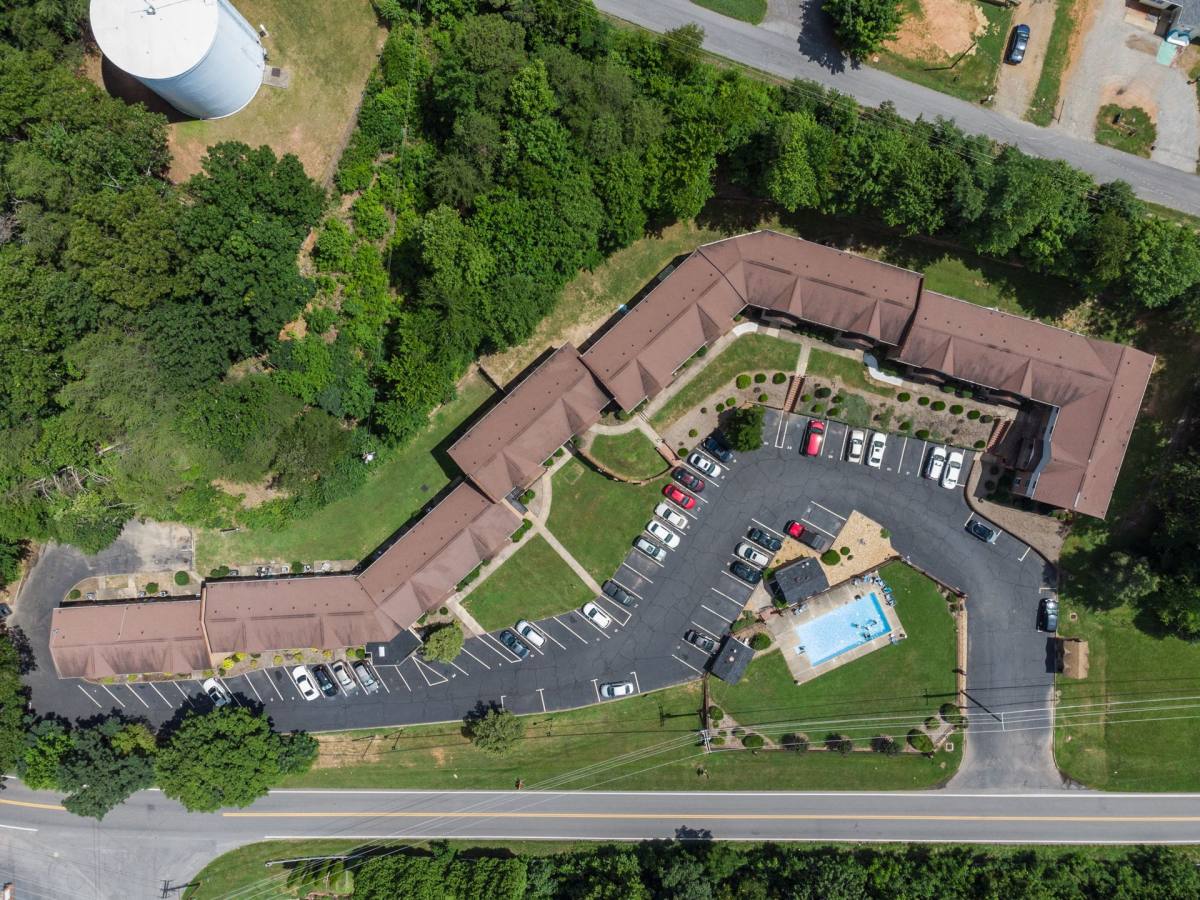 Apartment for rent at 50 Foxtree Dr, Martinsville, VA 24112