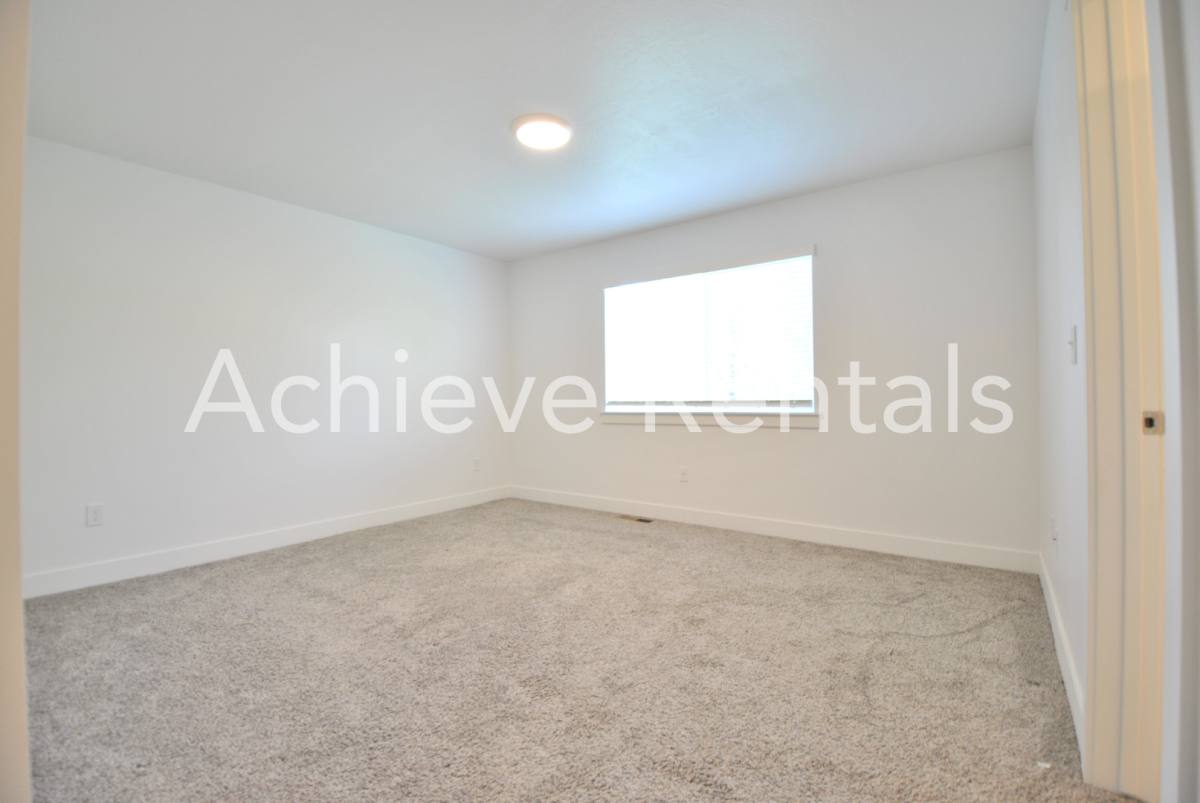 Townhouse for rent at 419 W 25 N, Providence, UT 84332
