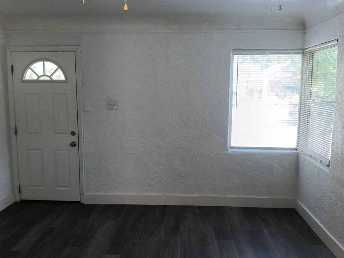 House for rent at 4449 3rd St NW, Albuquerque, NM 87107