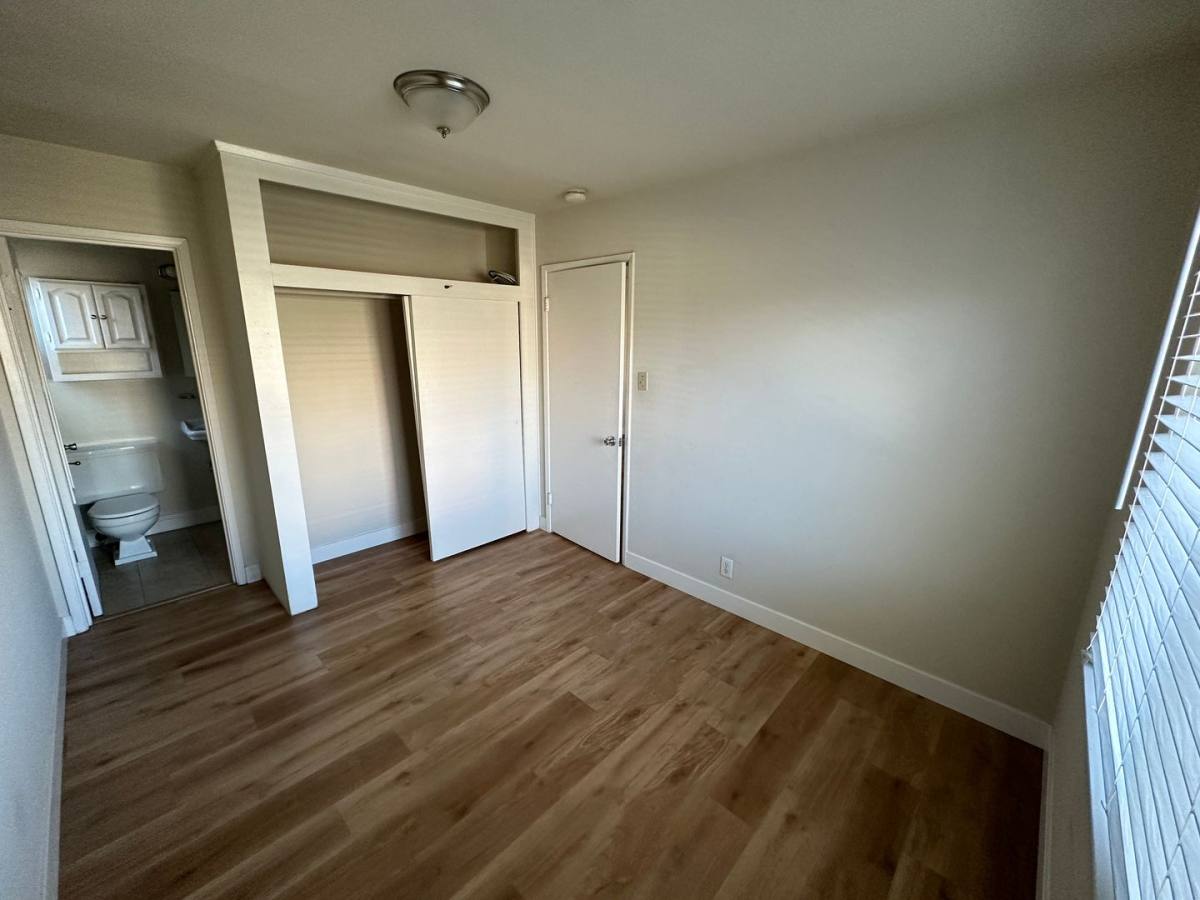880 Park Dr, Mountain View, CA 94040 - Apartment for Rent - Image 10