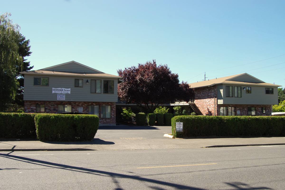 Apartment for rent at 4111-4145 SE 42nd, Portland, OR 97206