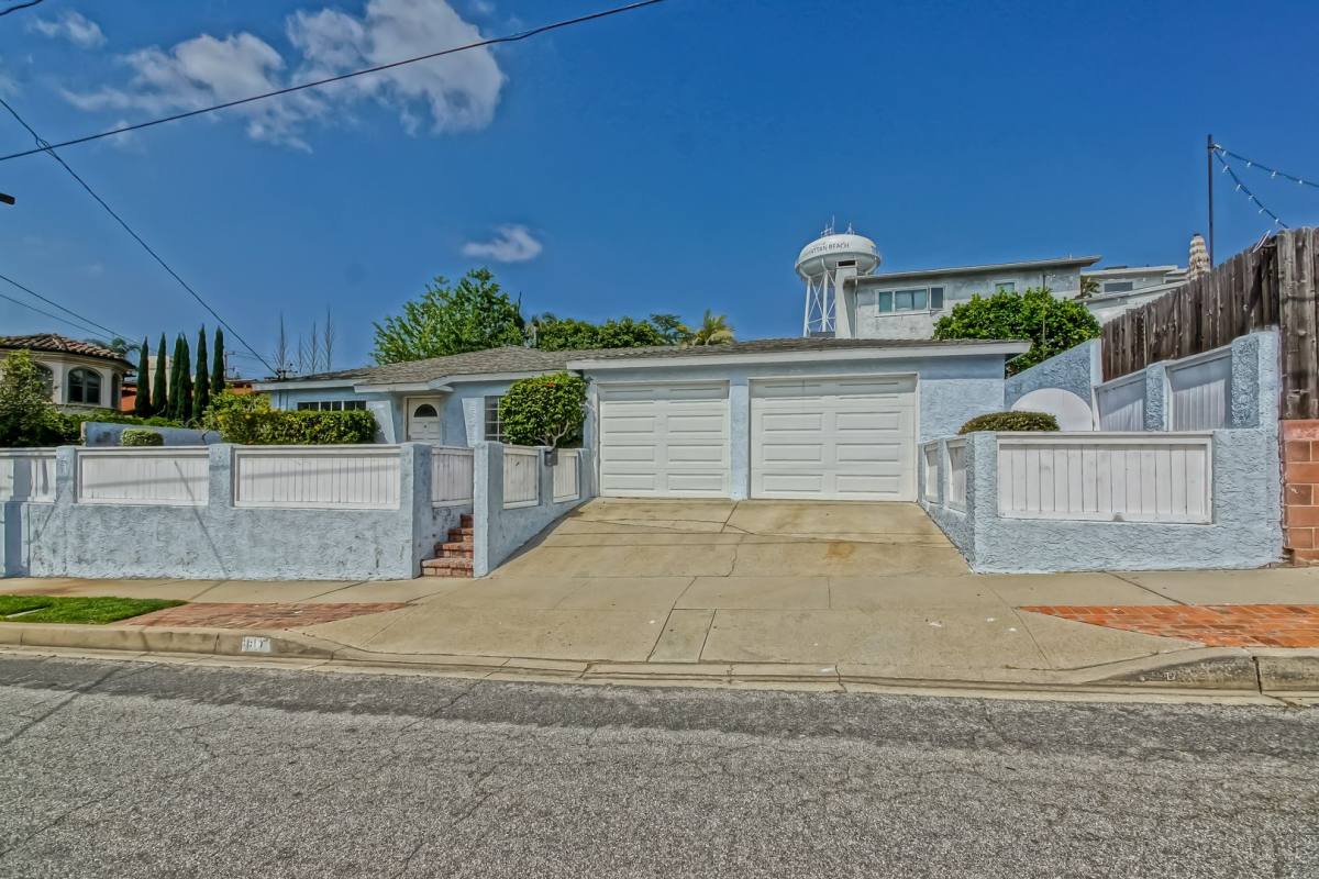 House for rent at 615 N Peck Ave, Manhattan Beach, CA 90266