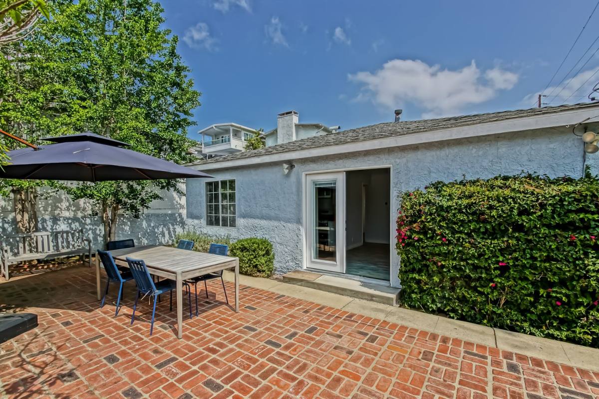 House for rent at 615 N Peck Ave, Manhattan Beach, CA 90266
