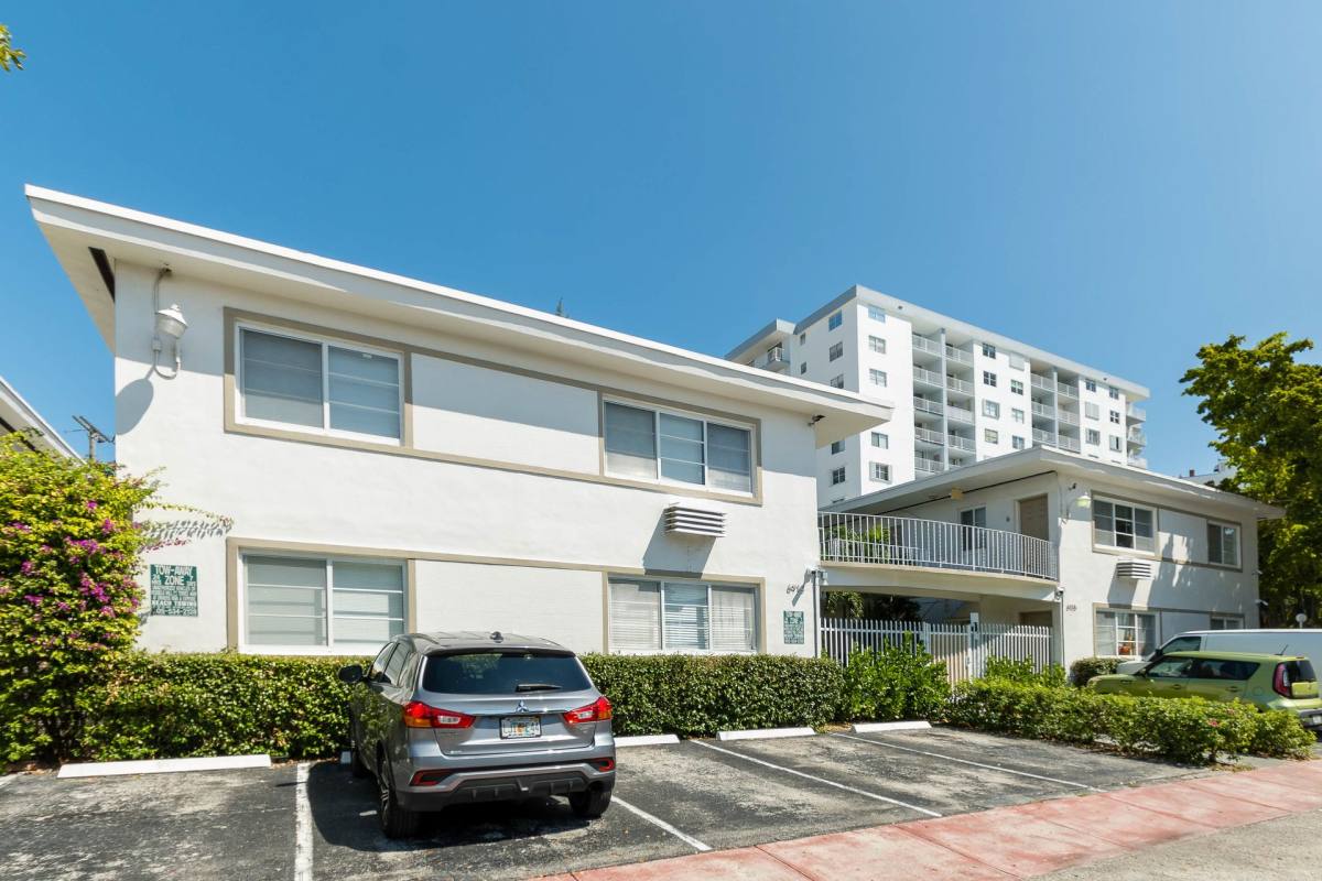 Apartment for rent at 6905-6921 Rue Vendome, Miami Beach, FL 33141