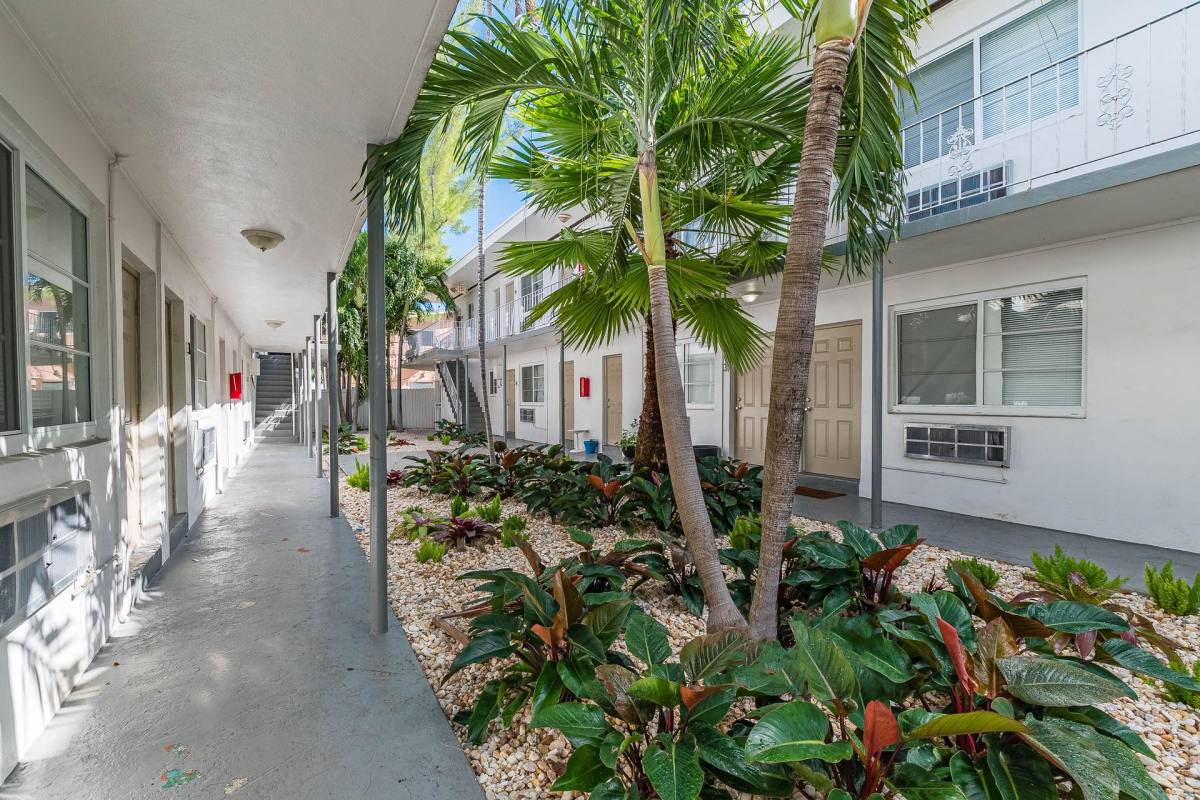 Apartment for rent at 6905-6921 Rue Vendome, Miami Beach, FL 33141