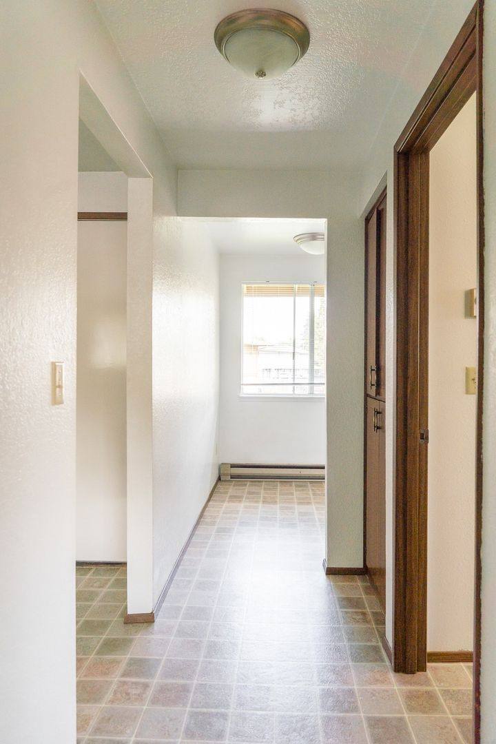 Apartment for rent at 1837 Queen Ave, Albany, OR 97321