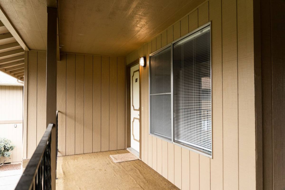 Apartment for rent at 1837 Queen Ave, Albany, OR 97321