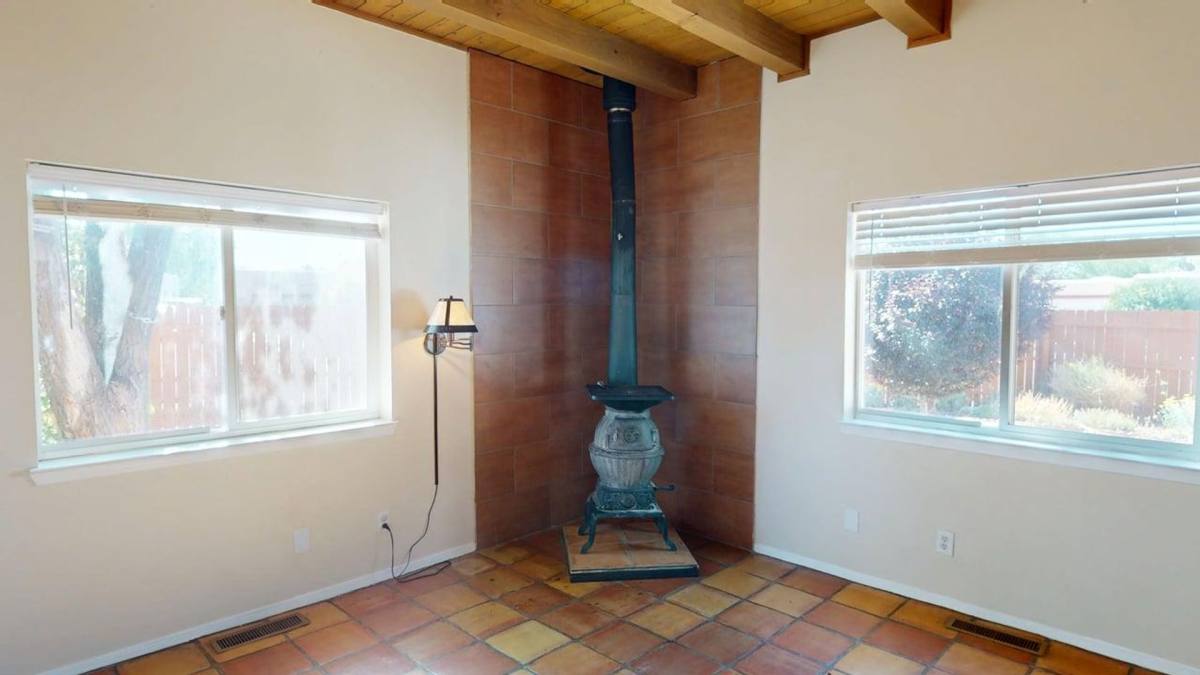 House for rent at 1259 Senda Del Valle, Santa Fe, NM 87507
