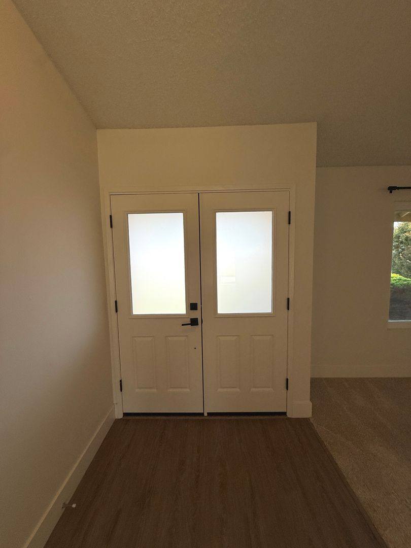 House for rent at 1406 Oak Knoll Rd, Santa Maria, CA 93455
