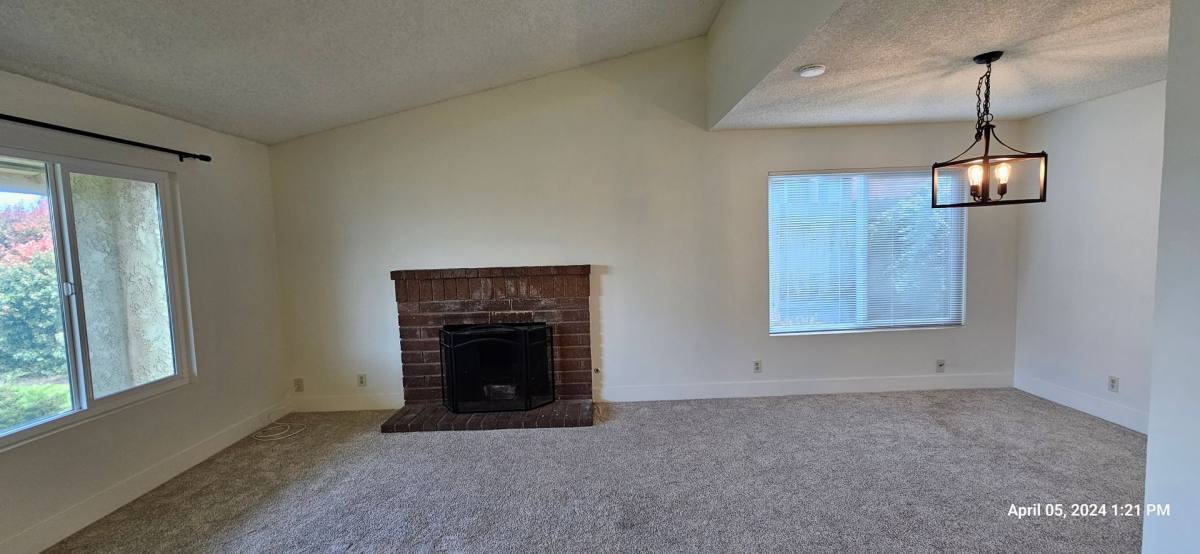 House for rent at 1406 Oak Knoll Rd, Santa Maria, CA 93455