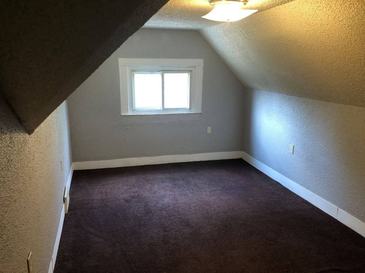 Apartment for rent at 76 Adolph St, Akron, OH 44304