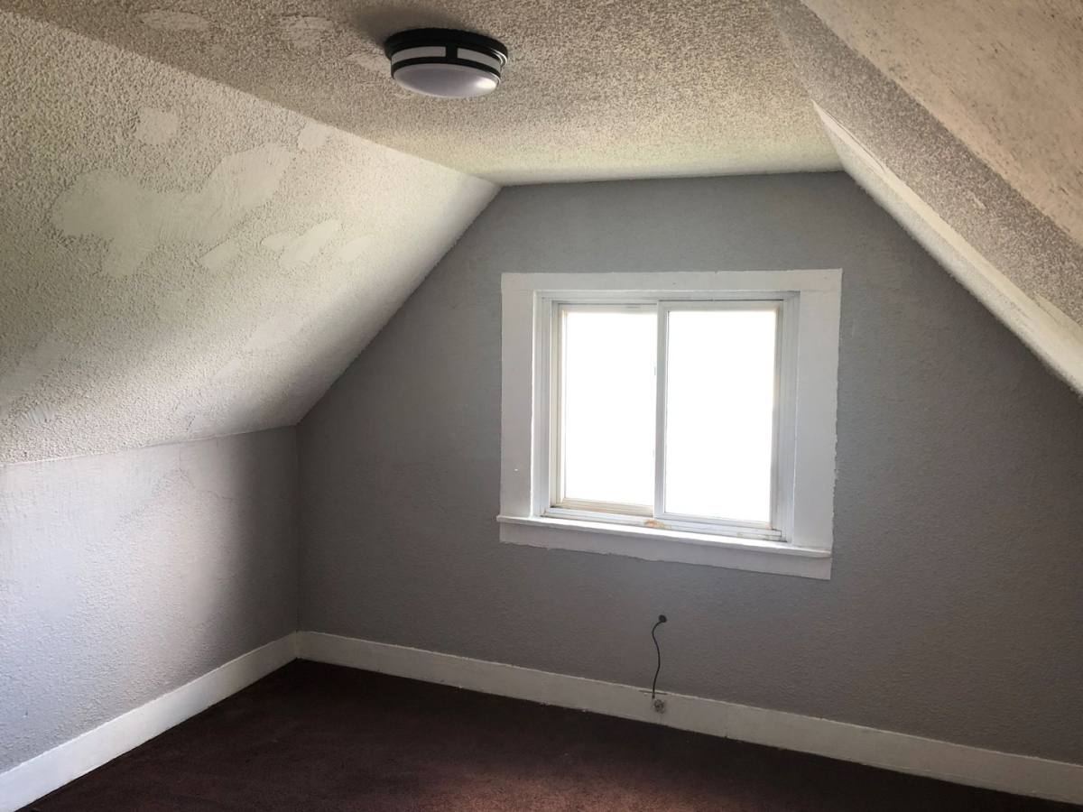 Apartment for rent at 76 Adolph St, Akron, OH 44304