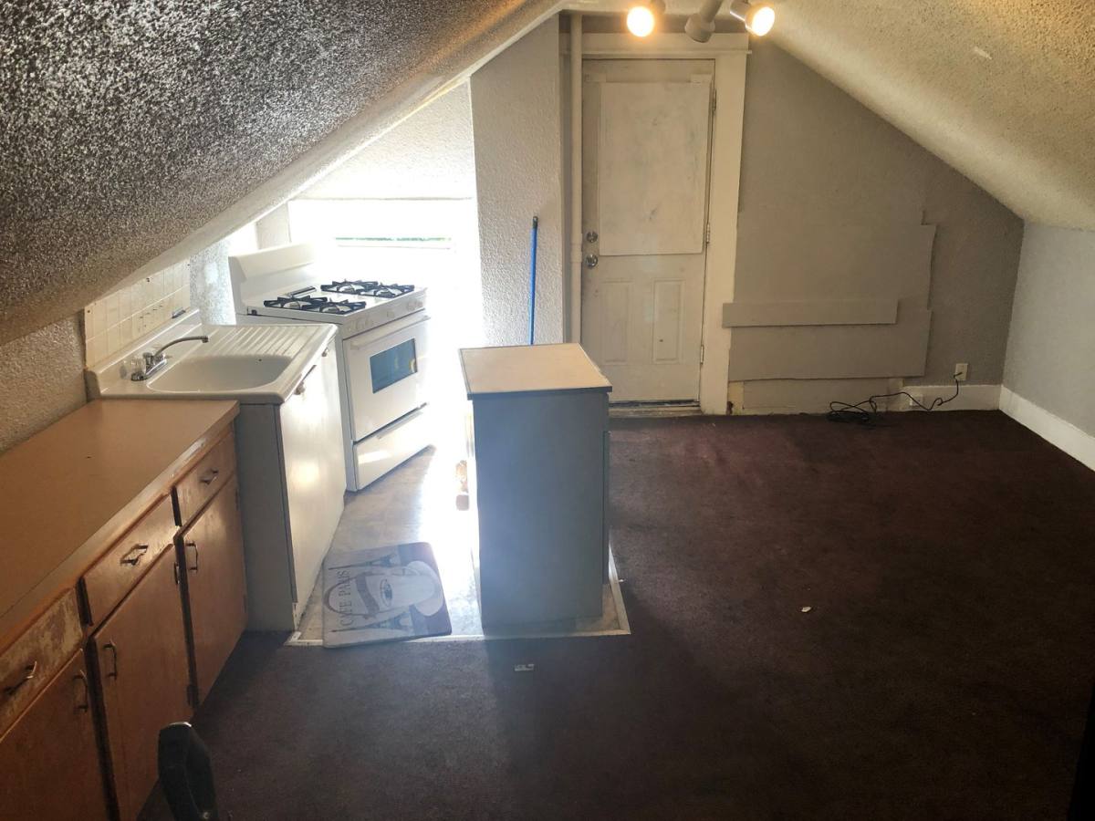 Apartment for rent at 76 Adolph St, Akron, OH 44304
