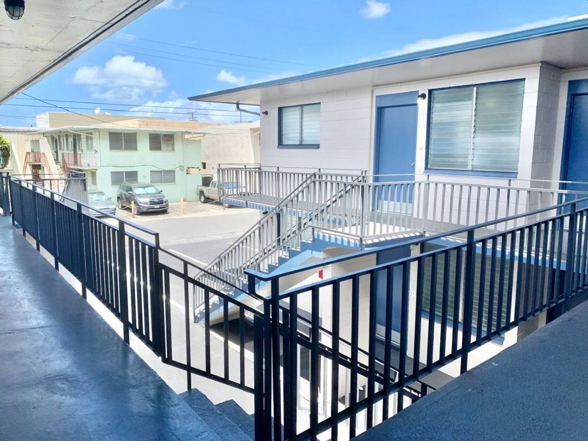 Apartment for rent at 2020 Waterhouse St, Honolulu, HI 96819
