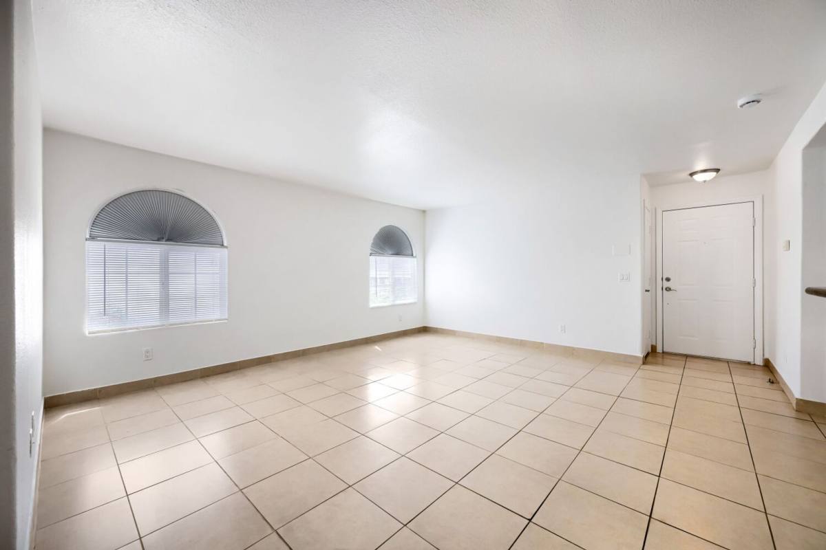 Condo for rent at 9325 W Desert Inn, Las Vegas, NV 89117