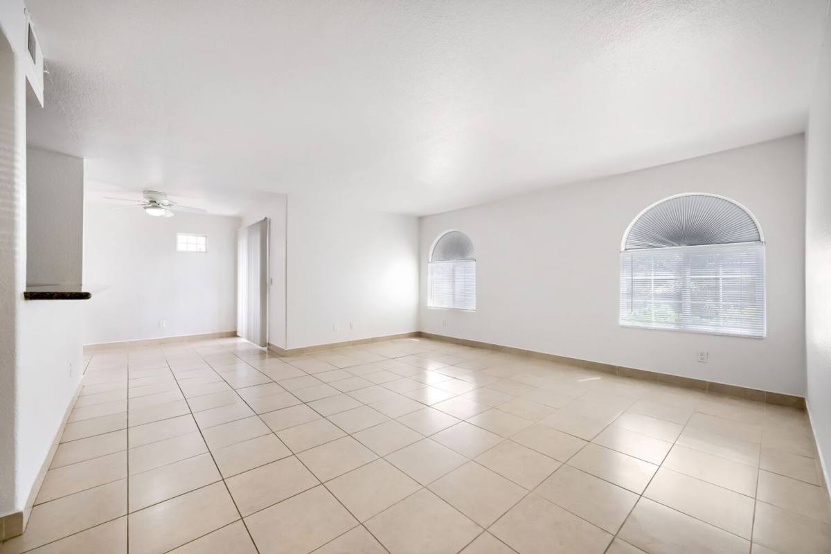 Condo for rent at 9325 W Desert Inn, Las Vegas, NV 89117