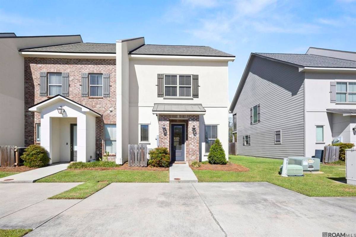 Townhouse for rent at 5030 Myrtle Trail Dr, Baton Rouge, LA 70820