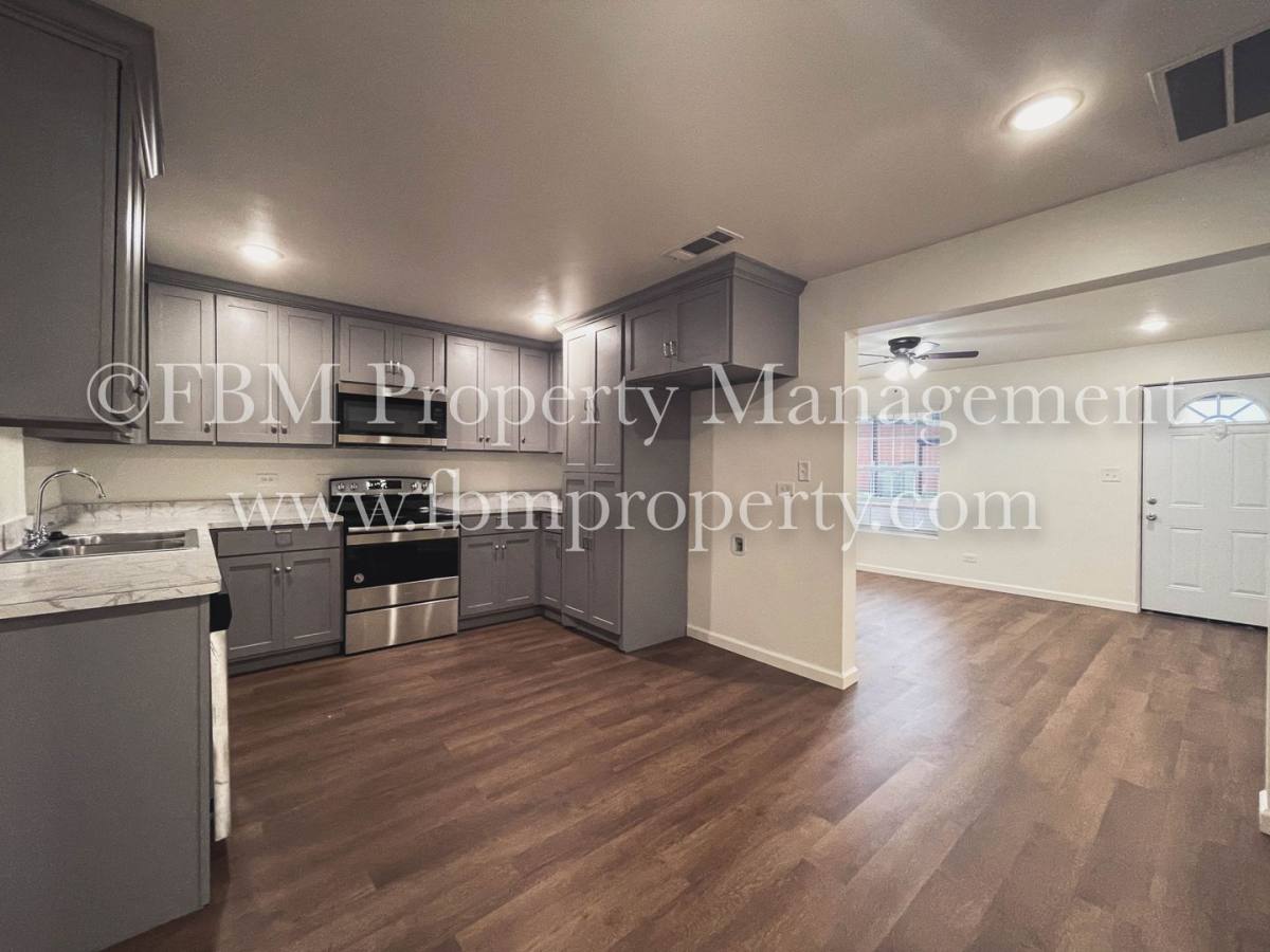 House for rent at 207 Kirksey St, Waxahachie, TX 75165