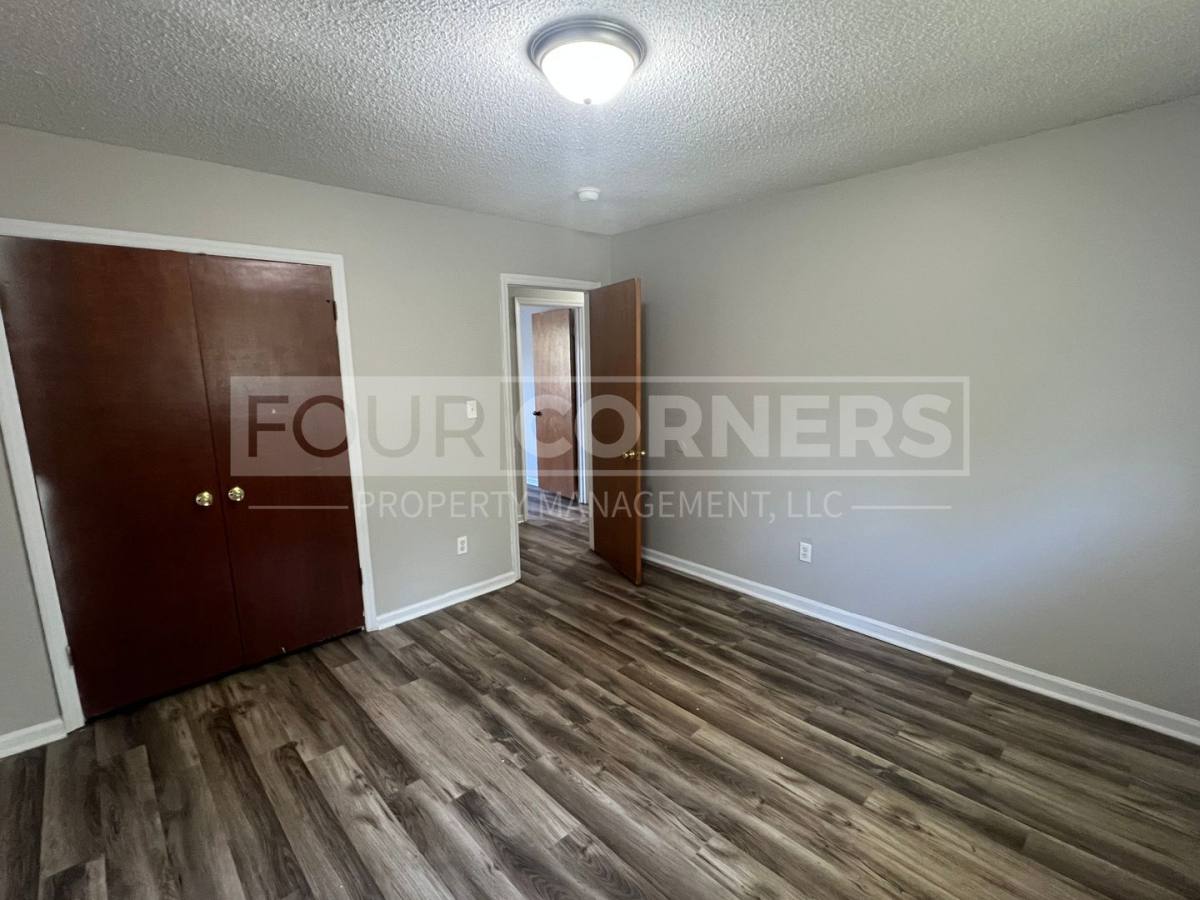 Apartment for rent at 420 Salem St, Lexington, NC 27292