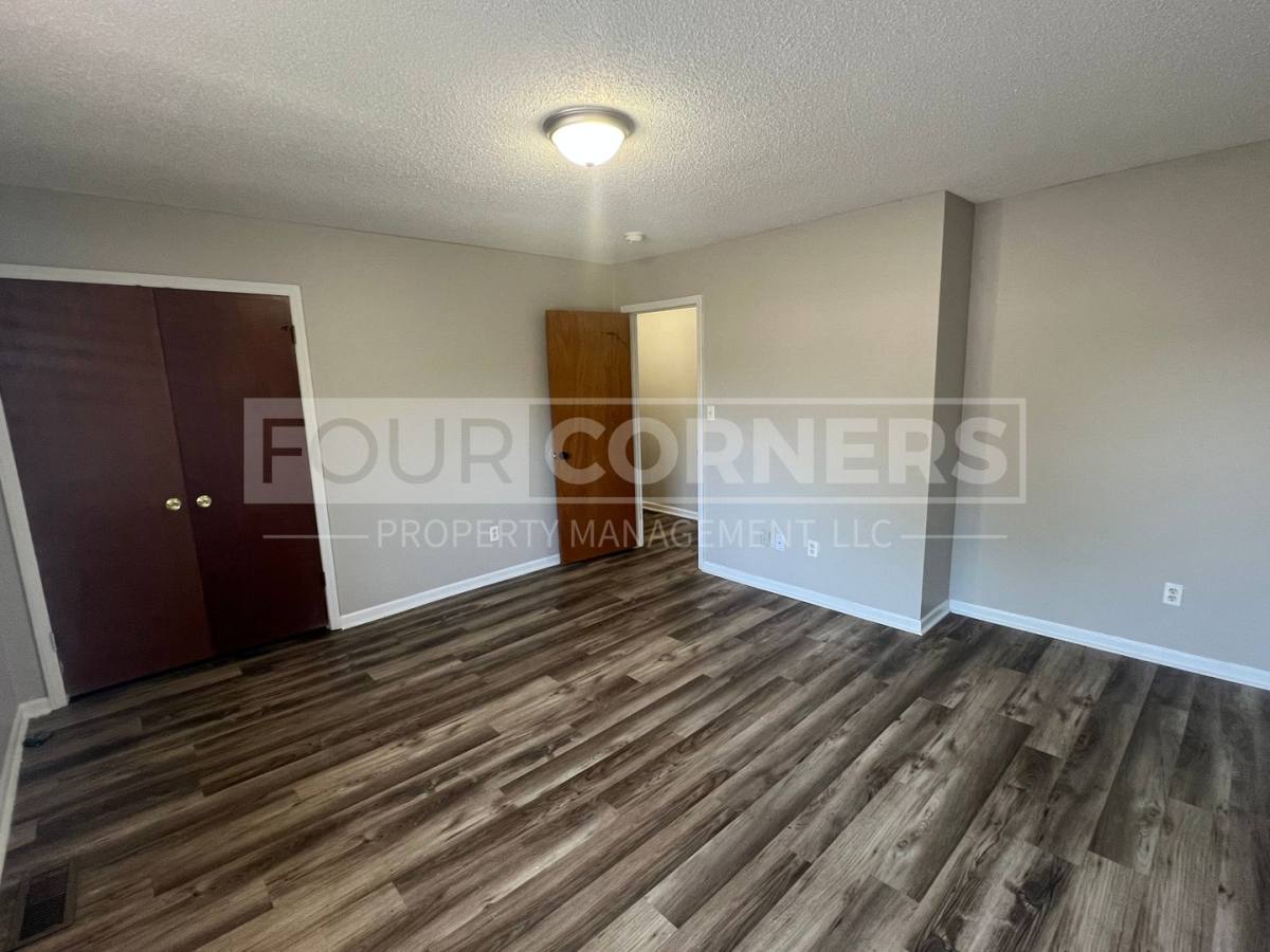 Apartment for rent at 420 Salem St, Lexington, NC 27292