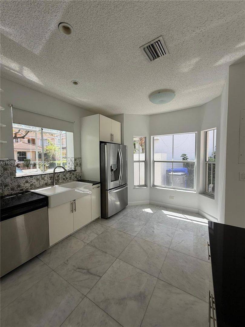 Townhouse for rent at 1534 Weeping Willow Way, Hollywood, FL 33019