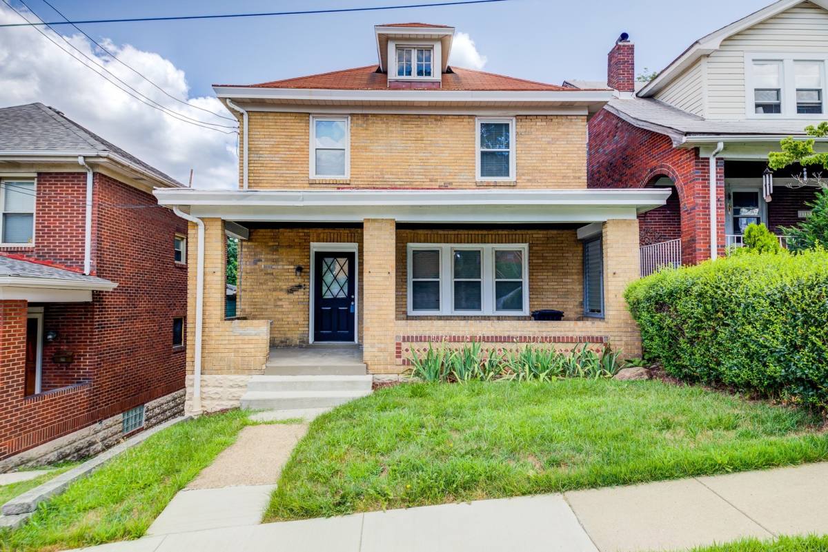 House for rent at 1121 Bellaire Ave, Pittsburgh, PA 15226