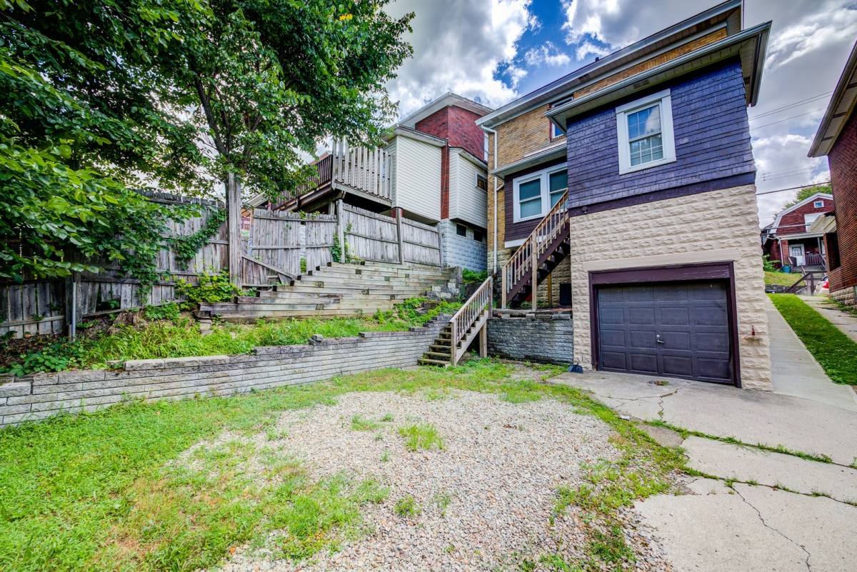 House for rent at 1121 Bellaire Ave, Pittsburgh, PA 15226