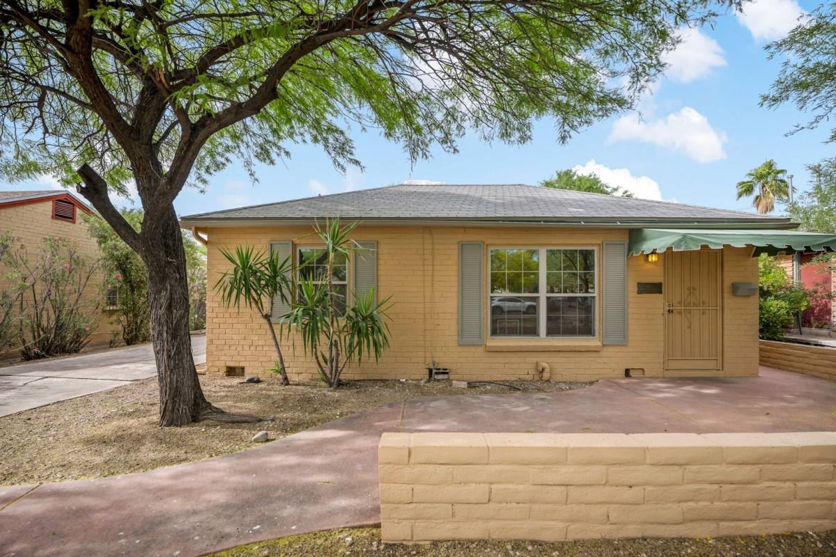 House for rent at 1121 E 9th St, Tucson, AZ 85719