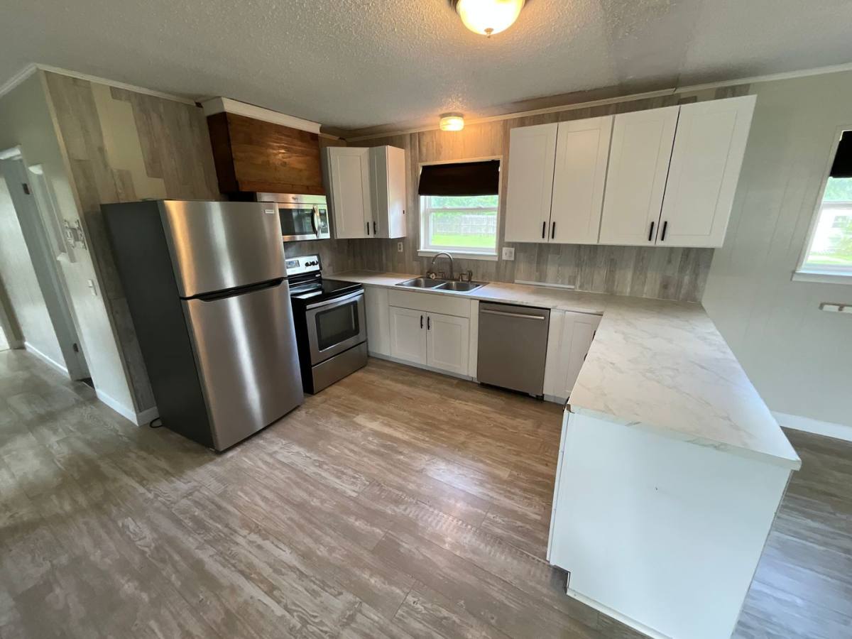 House for rent at 4978 Camellia Dr, Marianna, FL 32446