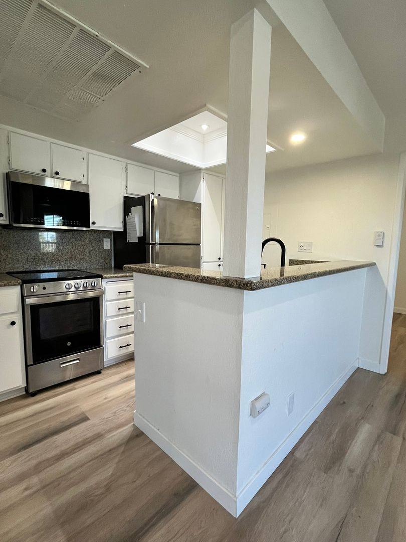 Condo for rent at 23335 La Crescenta #B, Mission Viejo, CA 92691