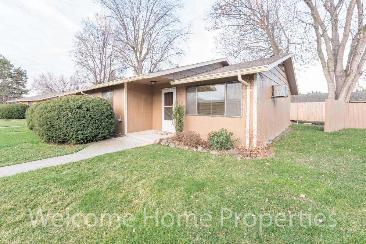 Apartment for rent at 1937 Plaza Way, Walla Walla, WA 99362