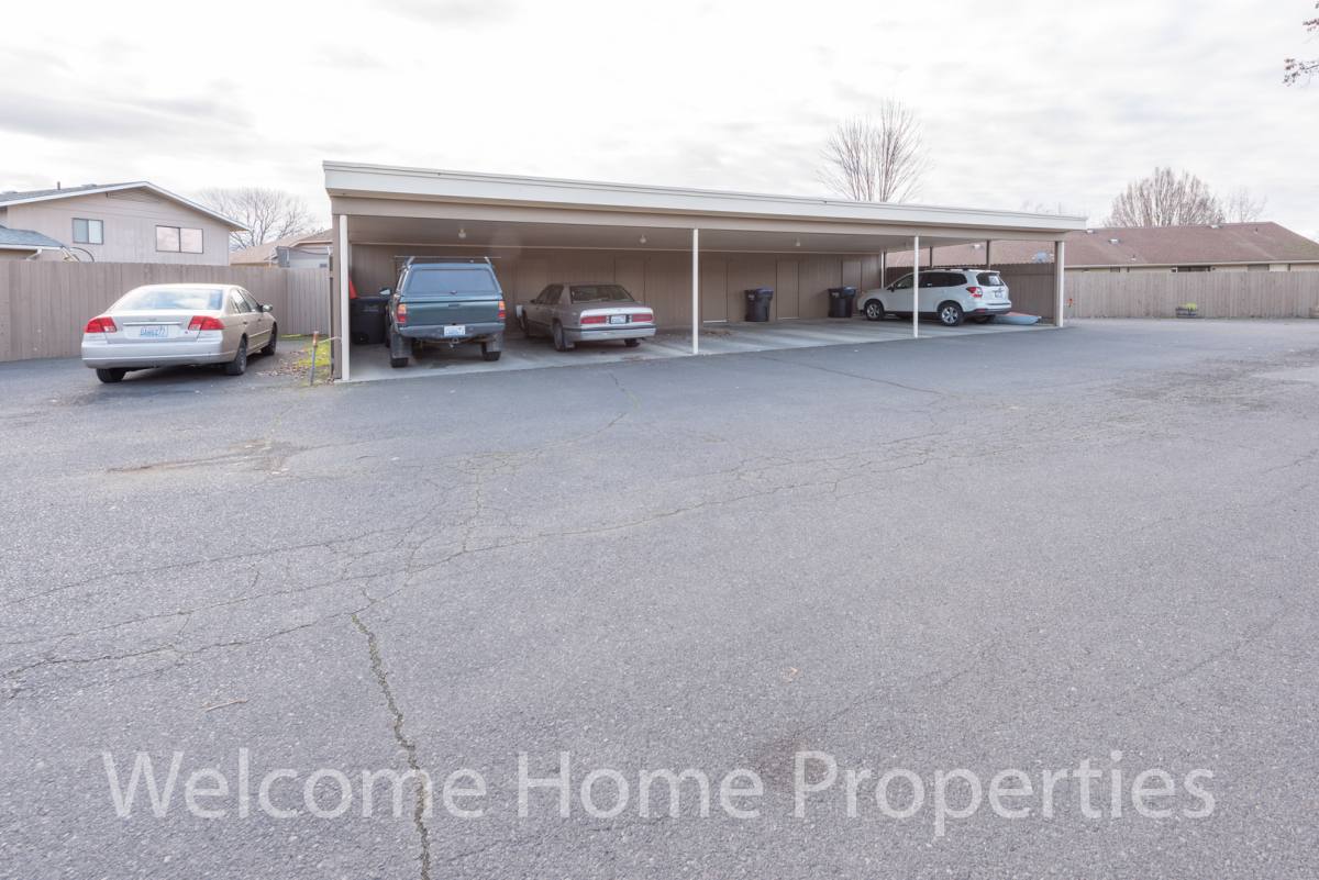 Apartment for rent at 1937 Plaza Way, Walla Walla, WA 99362