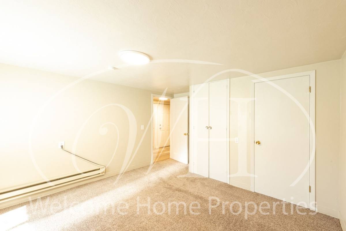 Apartment for rent at 43 NE Ash Ave, College Place, WA 99324