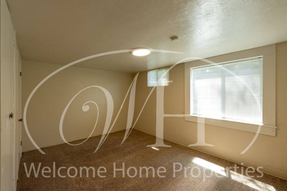 Apartment for rent at 43 NE Ash Ave, College Place, WA 99324
