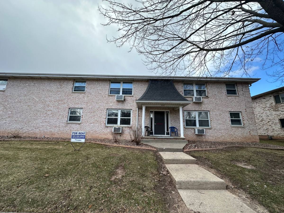 Apartment for rent at 207 Fort Howard Ave, De Pere, WI 54115