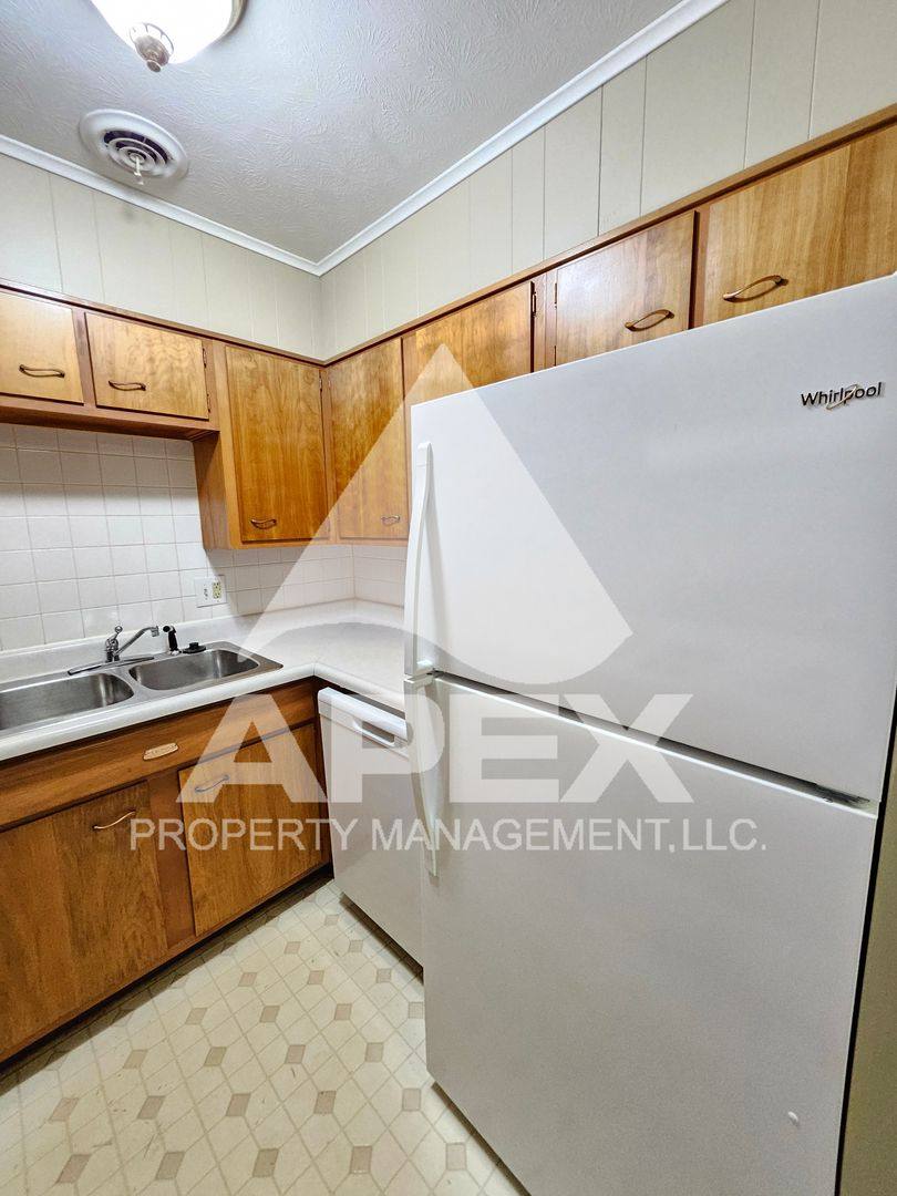Apartment for rent at 5024 Jacksboro Pike, Knoxville, TN 37918