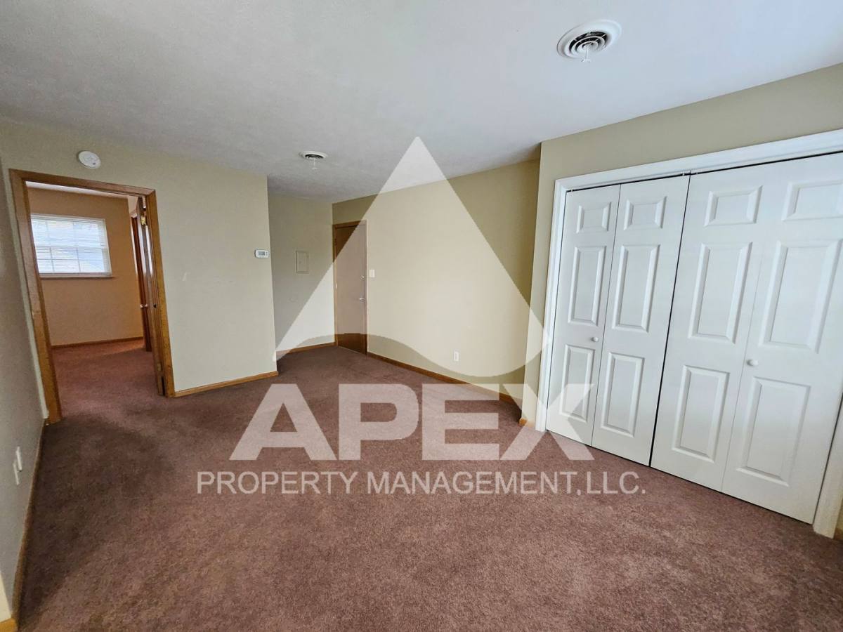 Apartment for rent at 5024 Jacksboro Pike, Knoxville, TN 37918