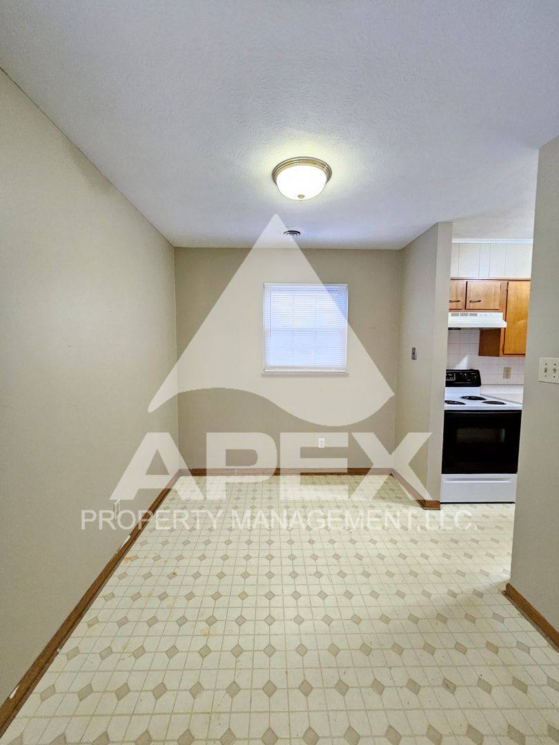 Apartment for rent at 5024 Jacksboro Pike, Knoxville, TN 37918