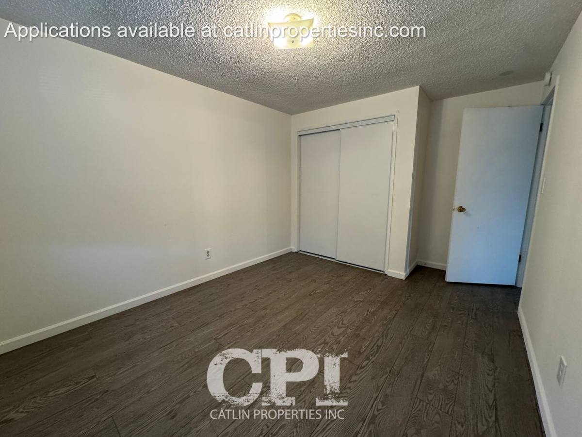 House for rent at 410 SE Brierwood Court, Castle Rock, WA 98611